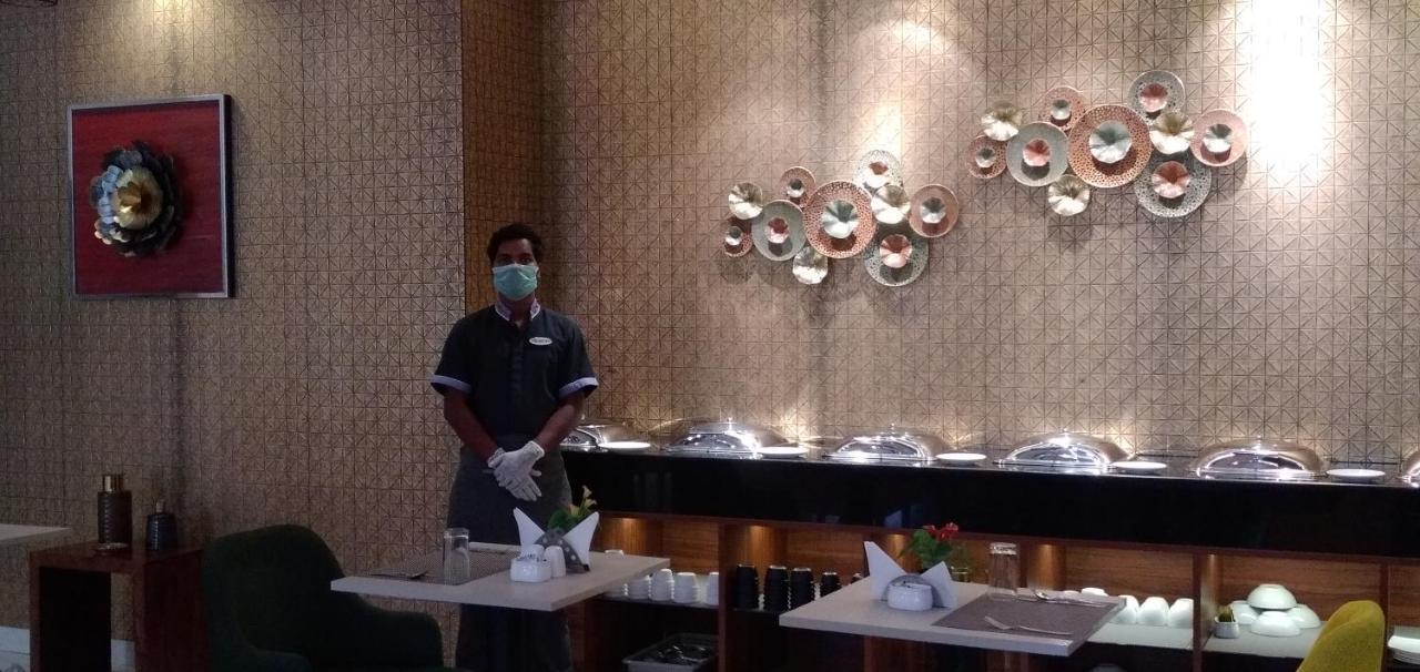 Regenta Inn Indiranagar By Royal Orchid Hotels Бангалор Экстерьер фото